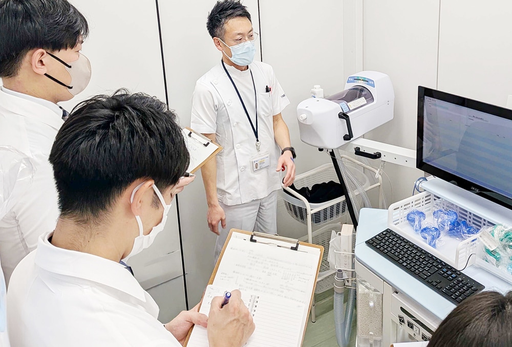 医療現場で問いかける──新人が見つけた、新たな視点