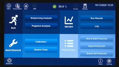 直観的で使いやすいタッチパネルスクリーン