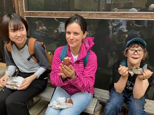 Roasted sweet potato sampling: enjoying the taste of autumn