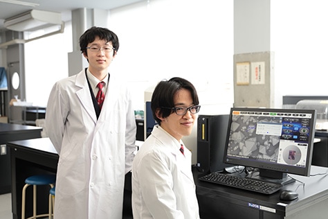 Experiencing the microscopic world encourages new discoveries and a spirit of inquiry.