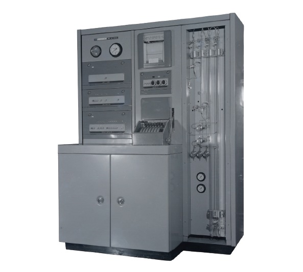 Fig. 1 The KLA-1 prototype system.