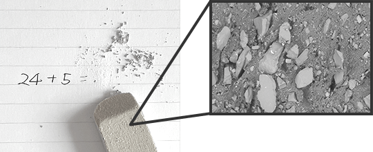 ボールペンで書（か）いた文字（もじ）を砂（すな）消（け）しゴムで消（け）す図（ず）