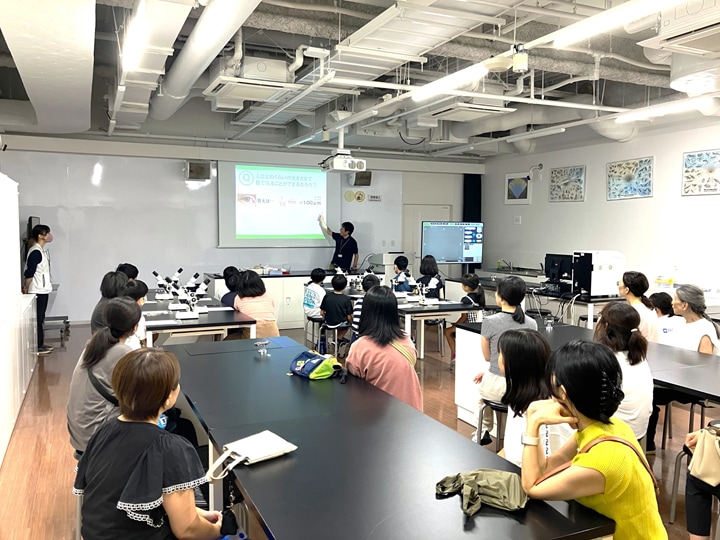 イベント開始時の様子。皆さん、少し緊張