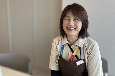 笑顔のNさんの写真