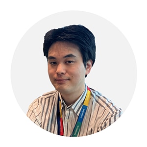 笑顔のOさんの写真