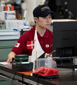 国際大会で銀メダルを獲得した競技中の田澤選手