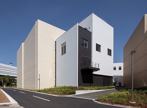 陽子線治療センター外観